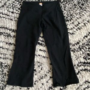 Lucy Cropped Yoga Pants